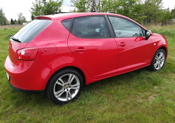 Seat Ibiza cena 18300 przebieg: 195000, rok produkcji 2011 z Poznań małe 466